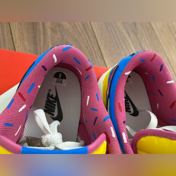 Mens custom nike dunks simpsons - Picture 3 of 6